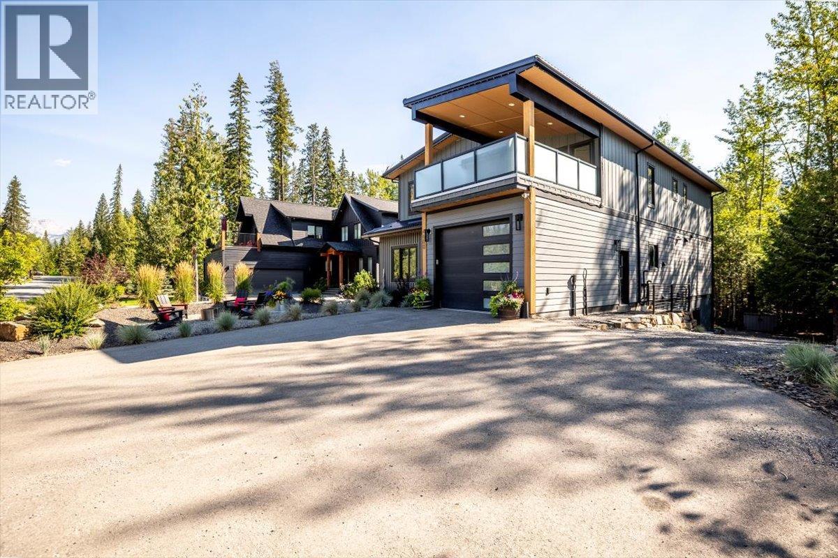 Photo 8 of 4600 Alpine Way, Fernie BC