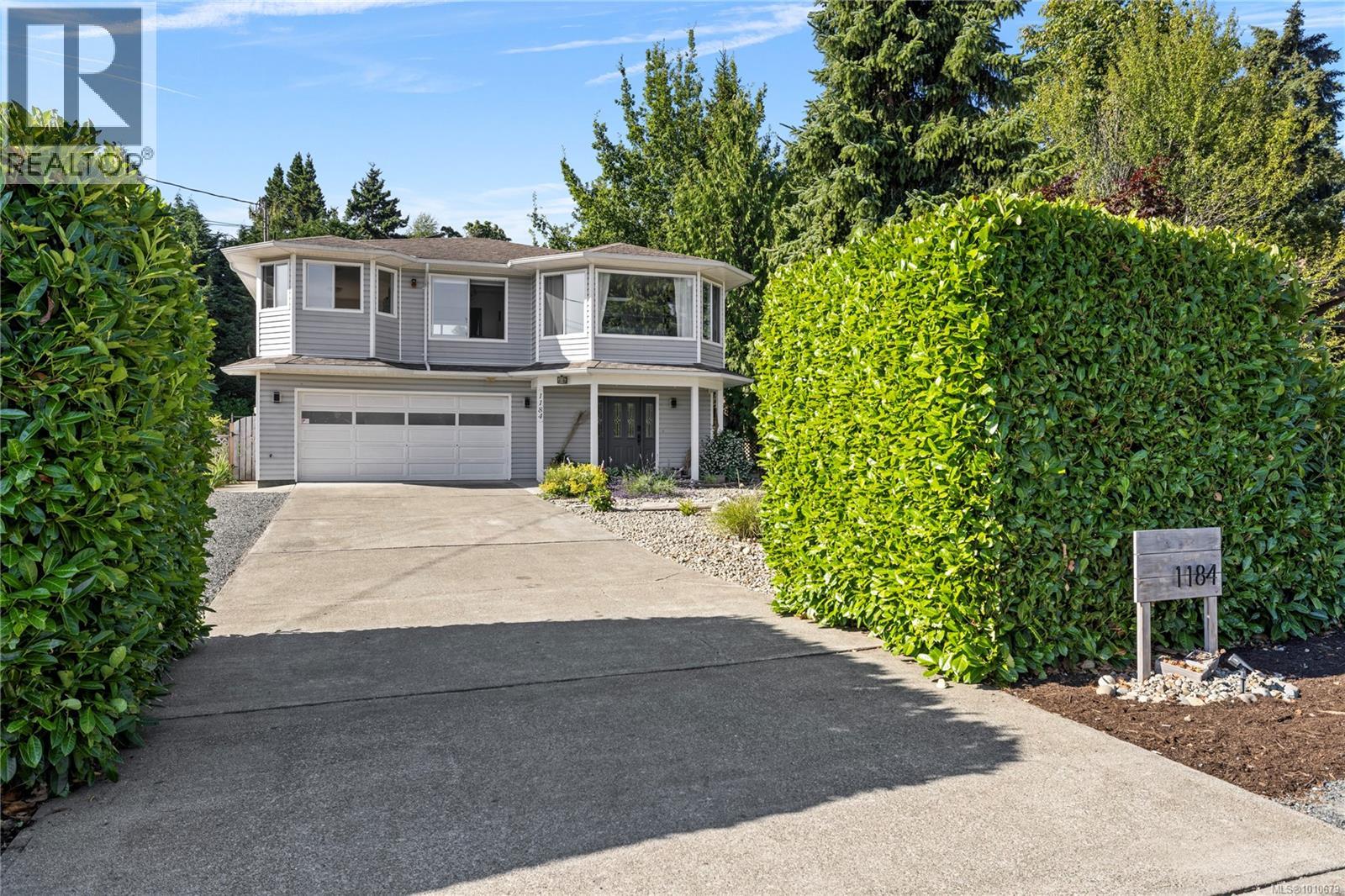 Photo 1 of 1184 Centre Rd, Qualicum Beach BC