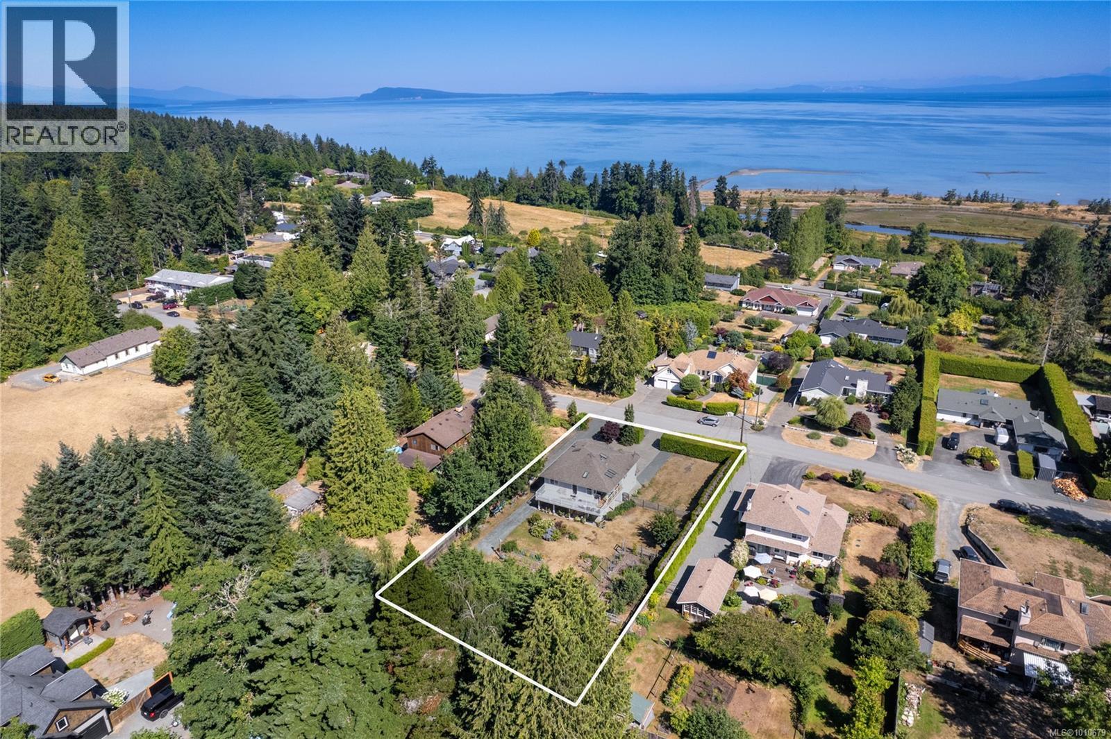 Photo 65 of 1184 Centre Rd, Qualicum Beach BC