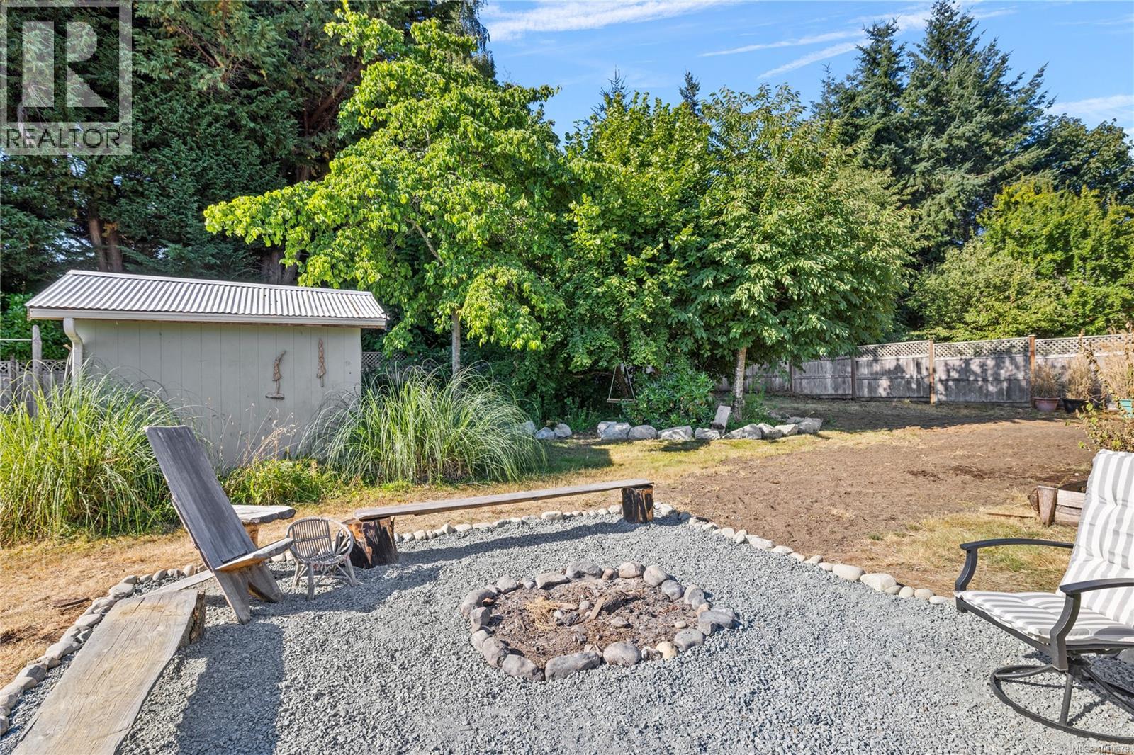 Photo 45 of 1184 Centre Rd, Qualicum Beach BC