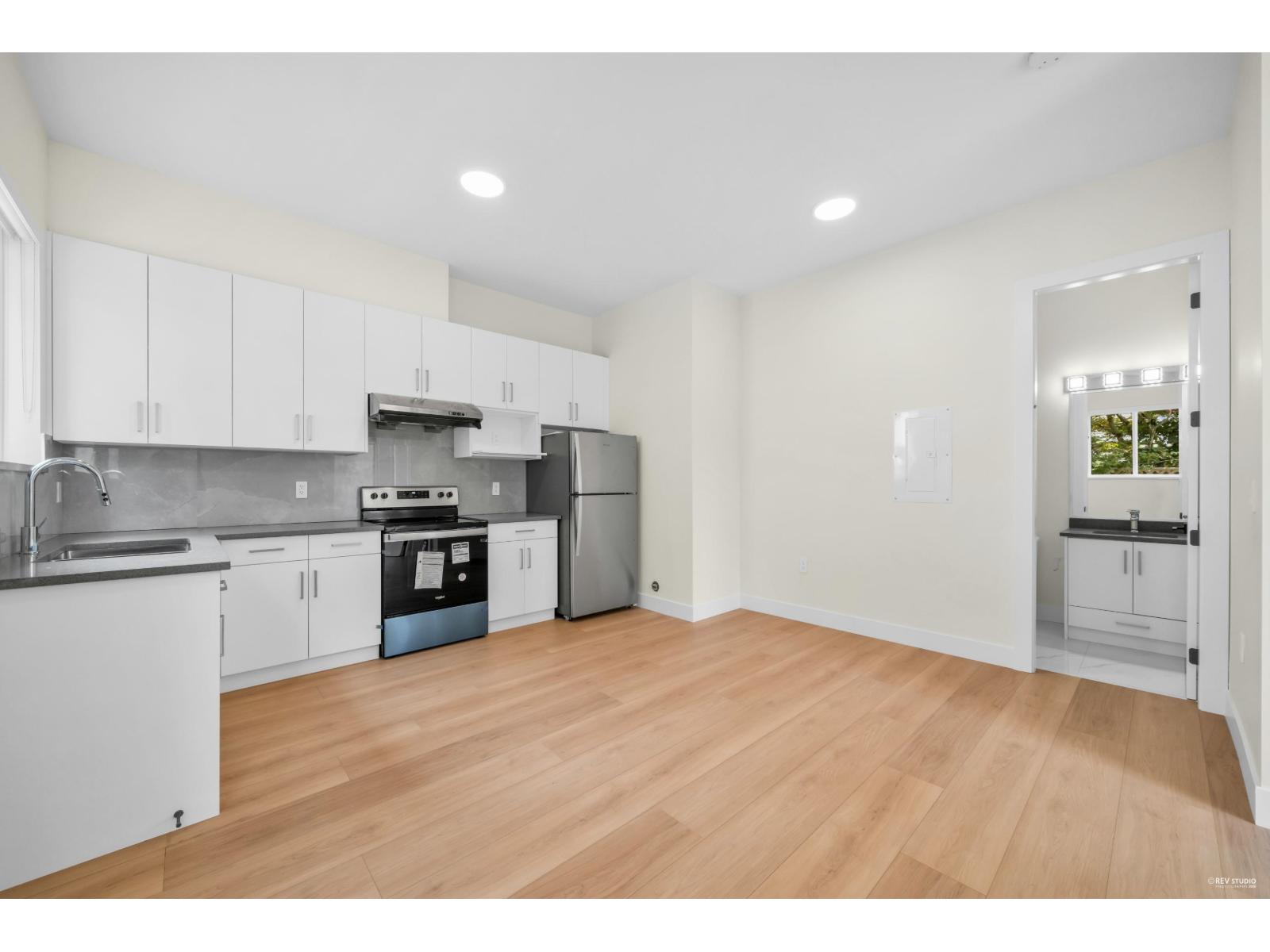 Photo 33 of 18668 56 A Avenue, Surrey BC