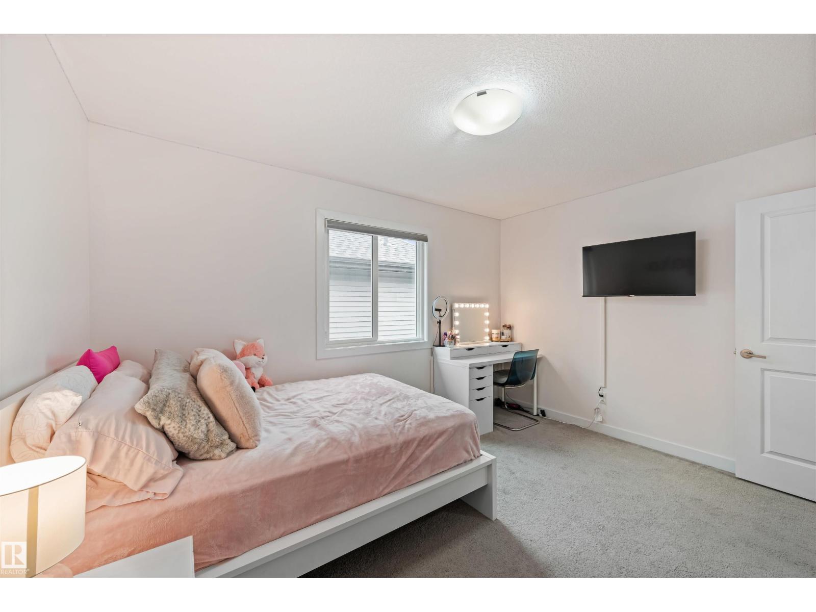 Photo 7 of 704 Conroy Co Sw, Edmonton AB
