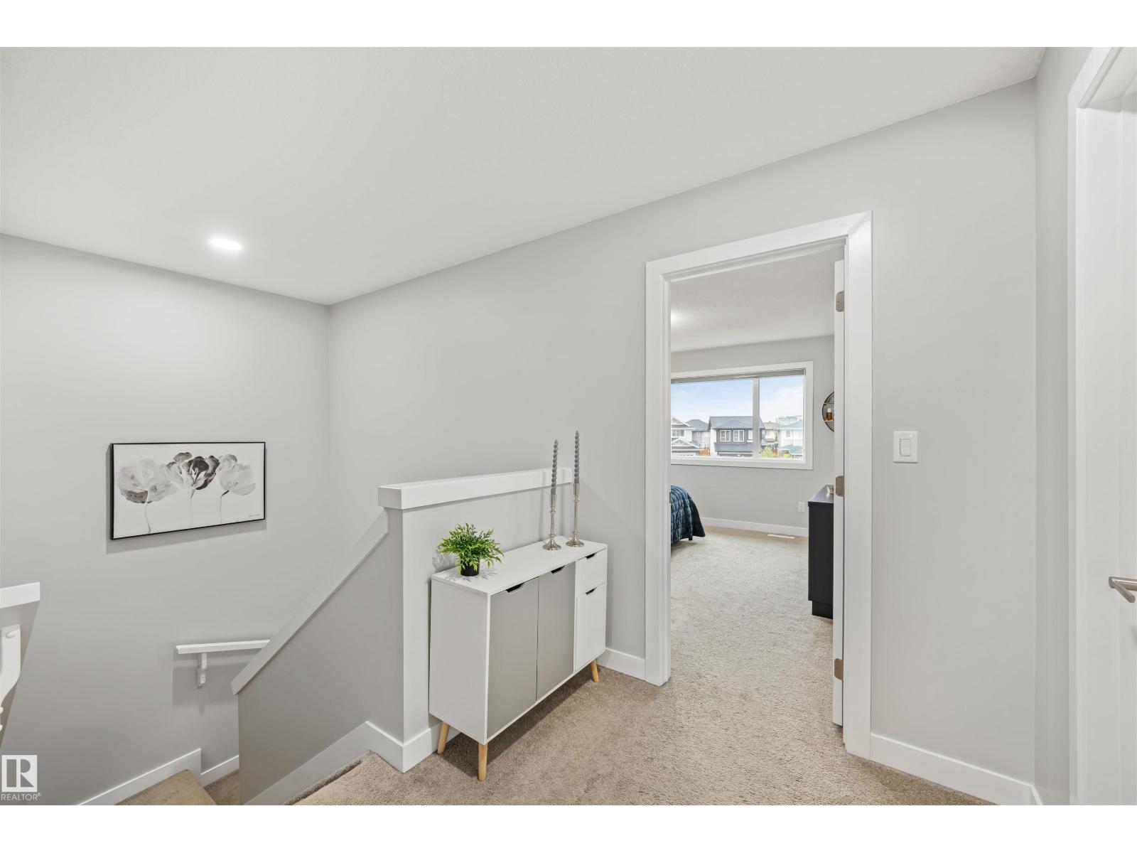 Photo 23 of 704 Conroy Co Sw, Edmonton AB