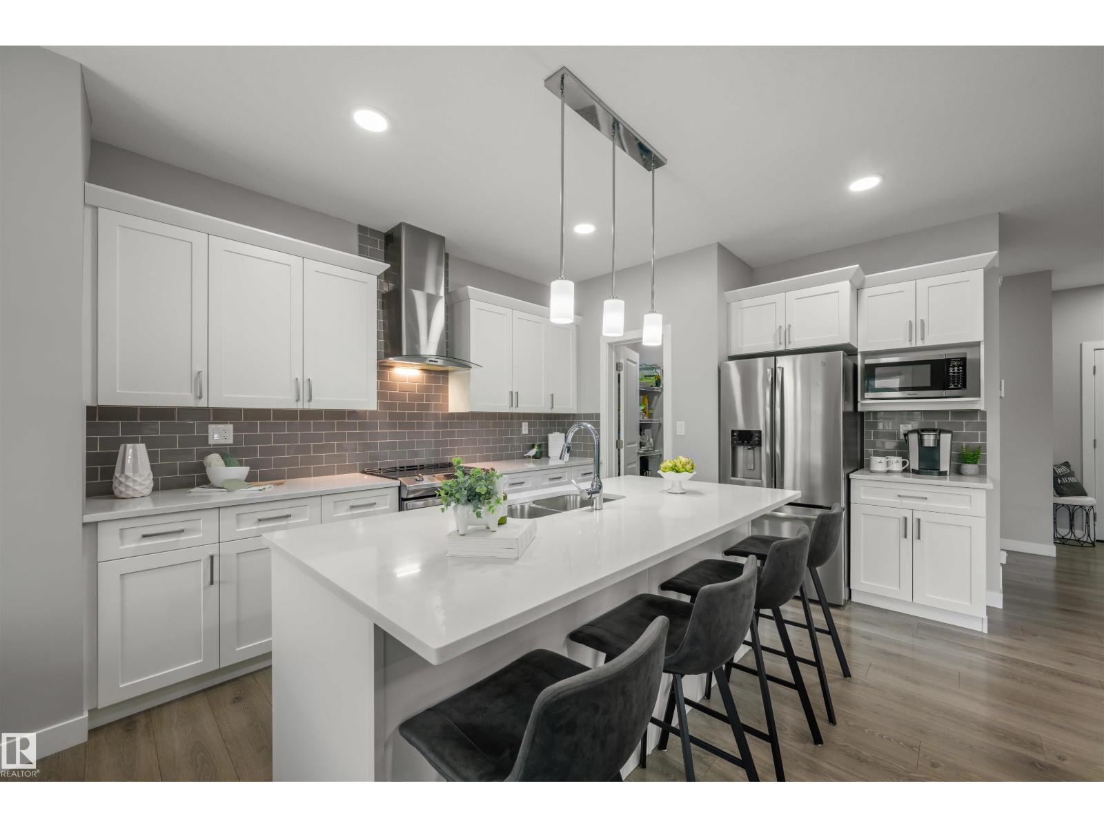 Photo 26 of 704 Conroy Co Sw, Edmonton AB
