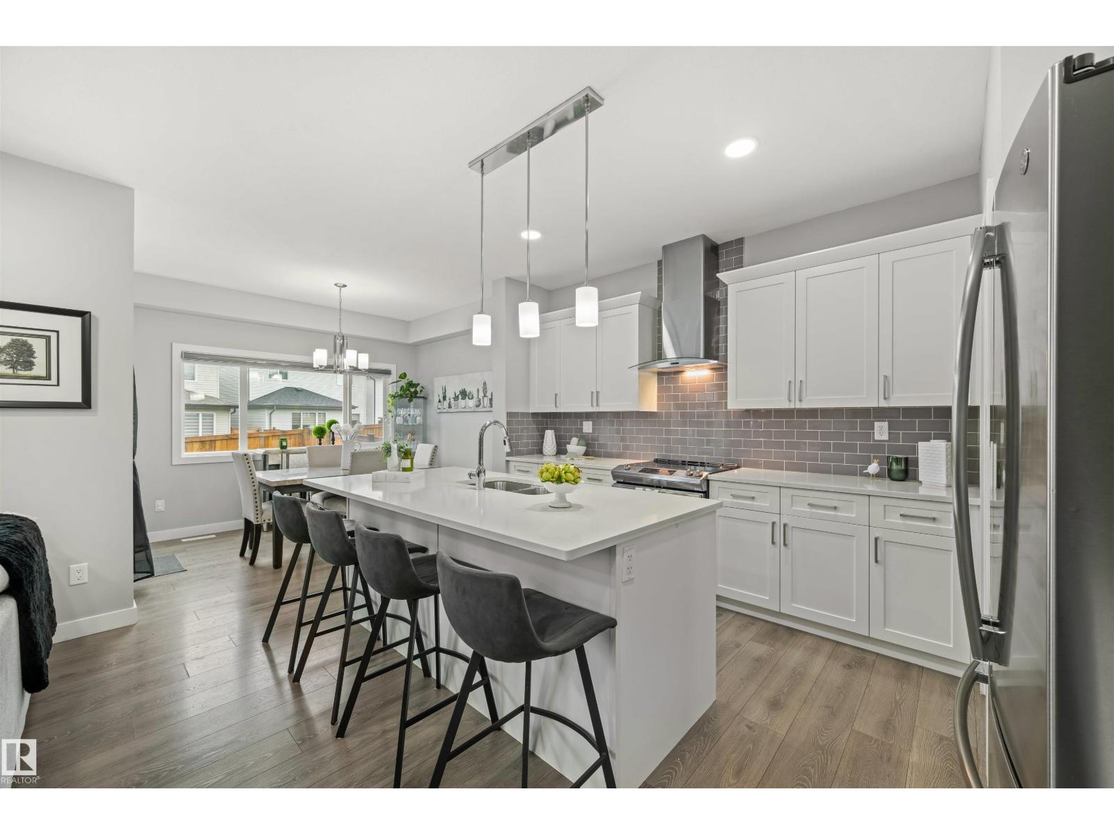 Photo 4 of 704 Conroy Co Sw, Edmonton AB