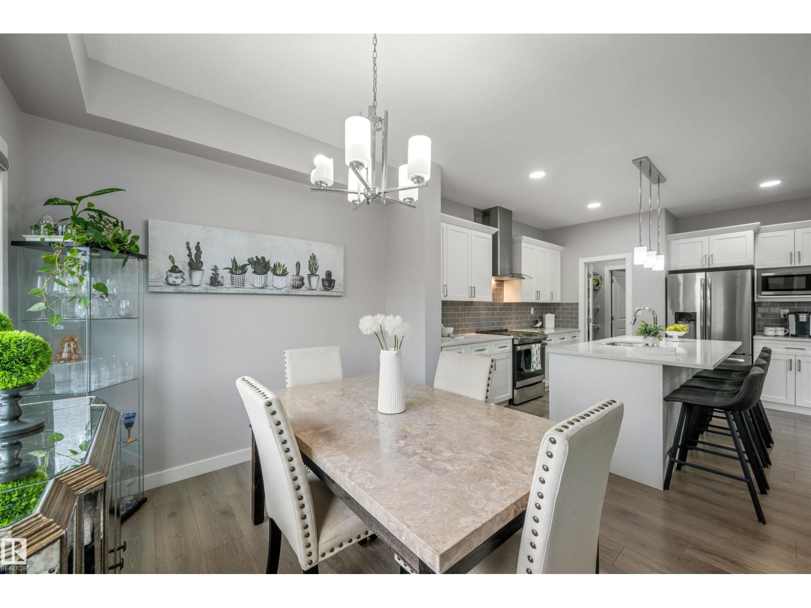 Photo 3 of 704 Conroy Co Sw, Edmonton AB