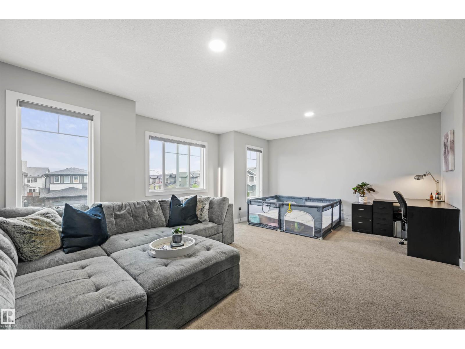 Photo 2 of 704 Conroy Co Sw, Edmonton AB