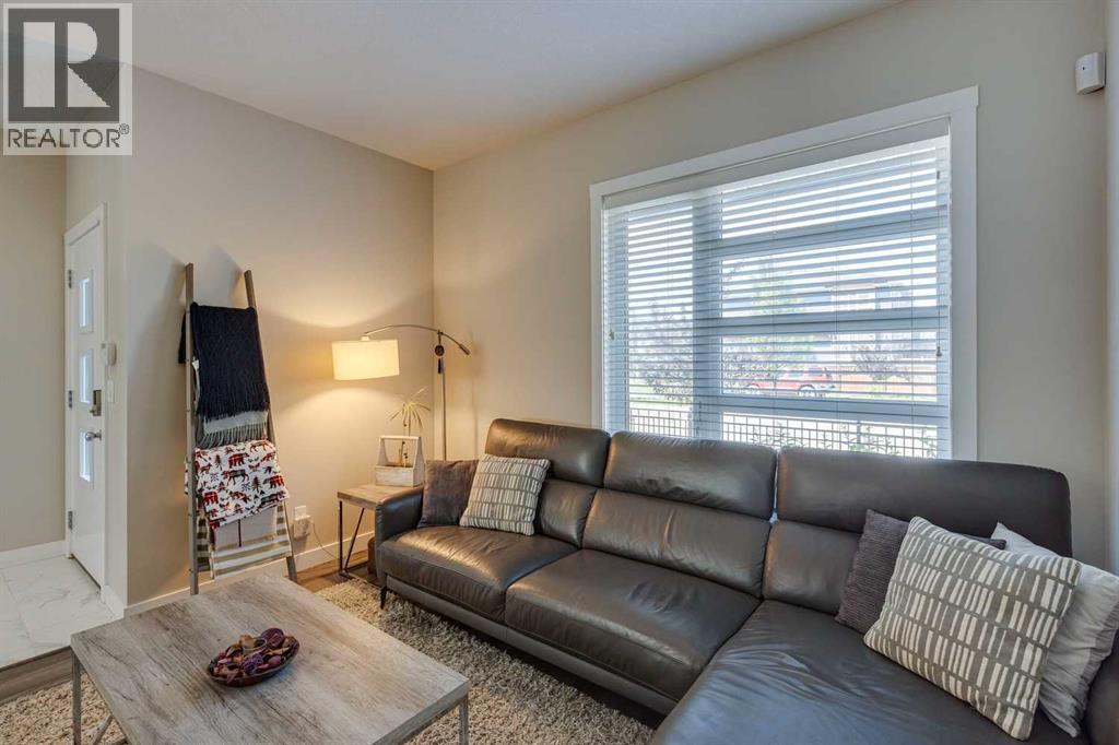 Photo 3 of 385 Midtown Gate Sw, Airdrie AB