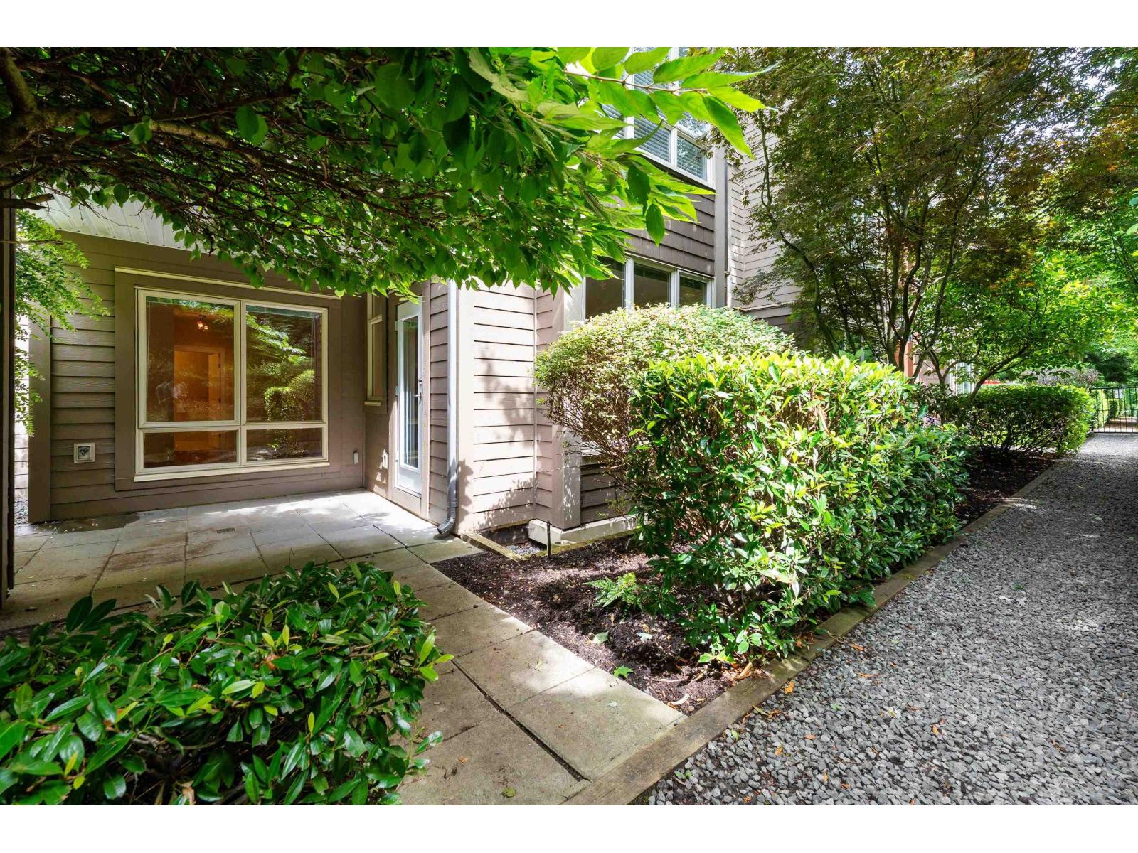 Photo 26 of 122 15918 26 Avenue, Surrey BC