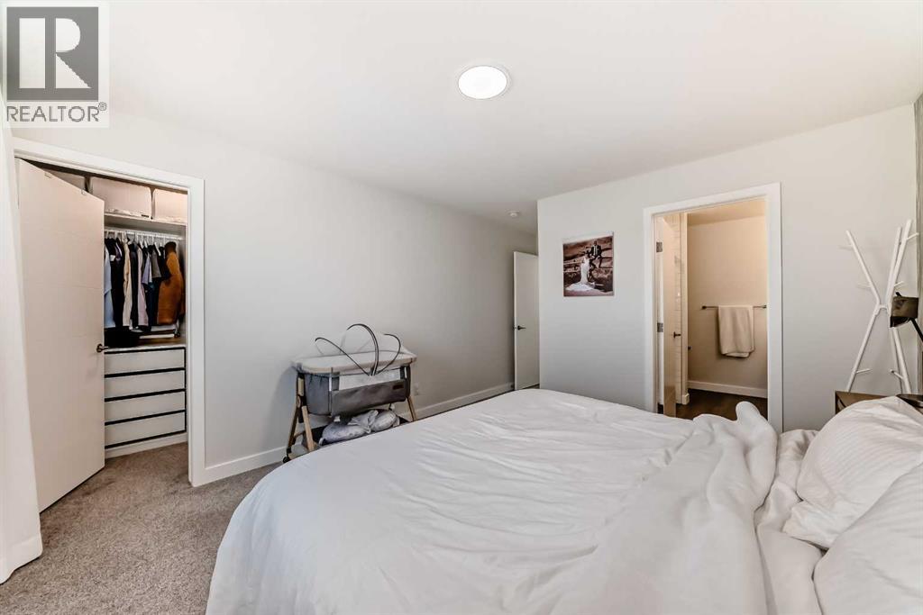 Single Family House 3 Level for Sale in  Lavender Road SE Rangeview Calgary 