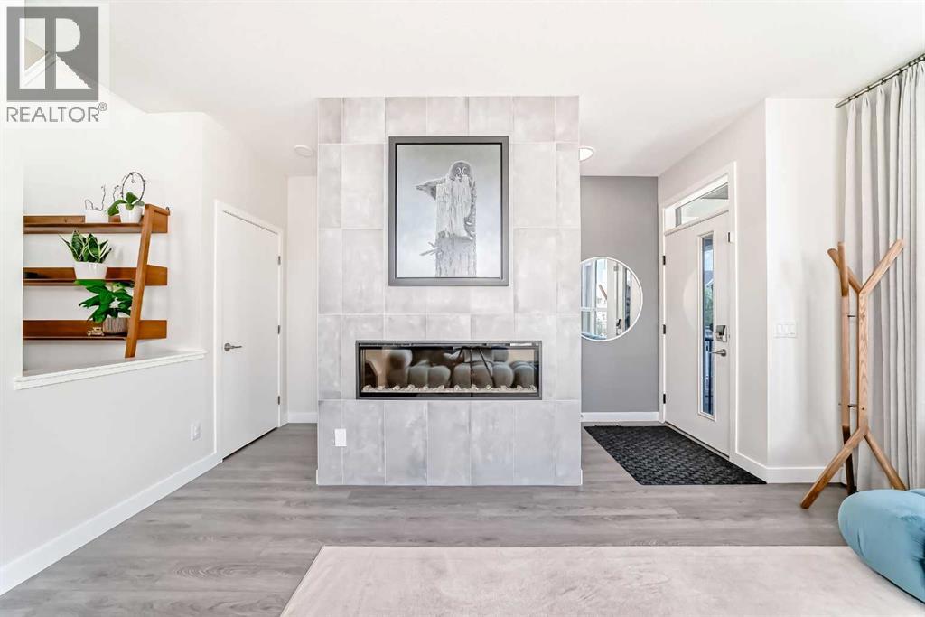 Single Family House 3 Level for Sale in  Lavender Road SE Rangeview Calgary 