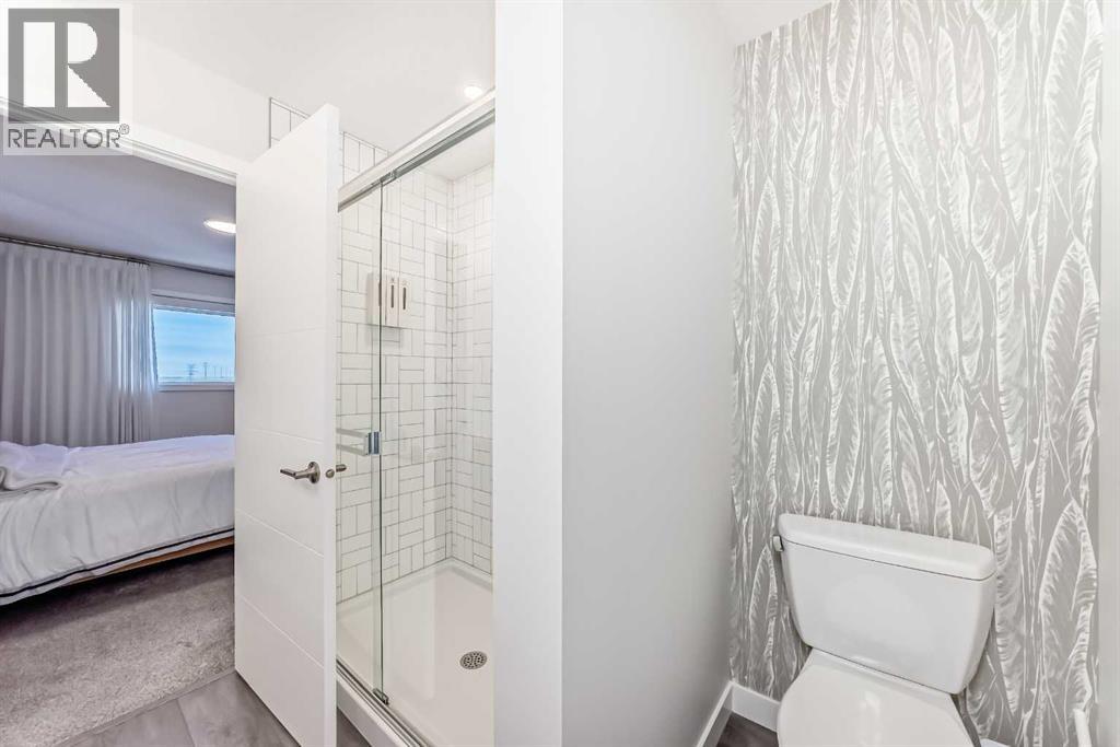Single Family House 3 Level for Sale in  Lavender Road SE Rangeview Calgary 