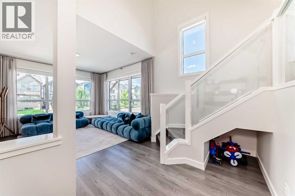 Single Family House 3 Level for Sale in  Lavender Road SE Rangeview Calgary 