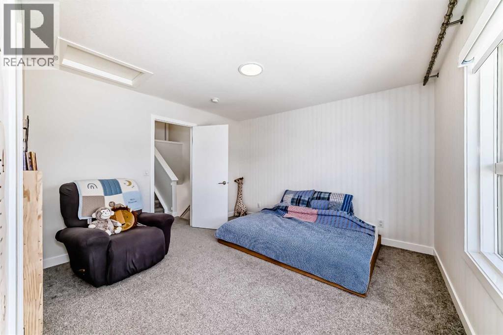 Single Family House 3 Level for Sale in  Lavender Road SE Rangeview Calgary 