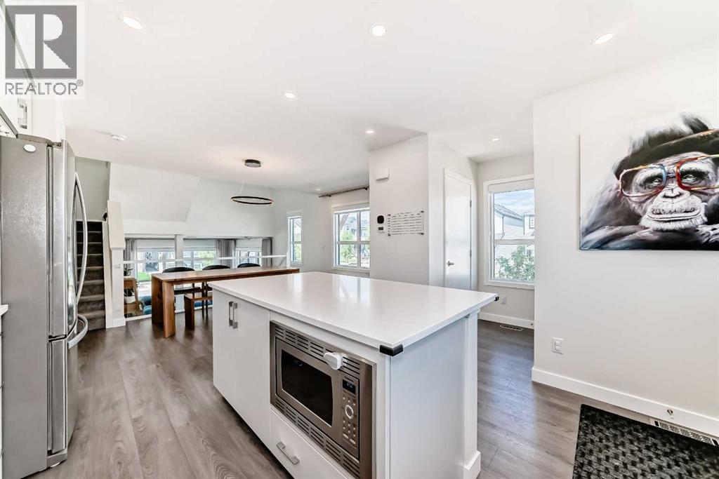 Single Family House 3 Level for Sale in  Lavender Road SE Rangeview Calgary 