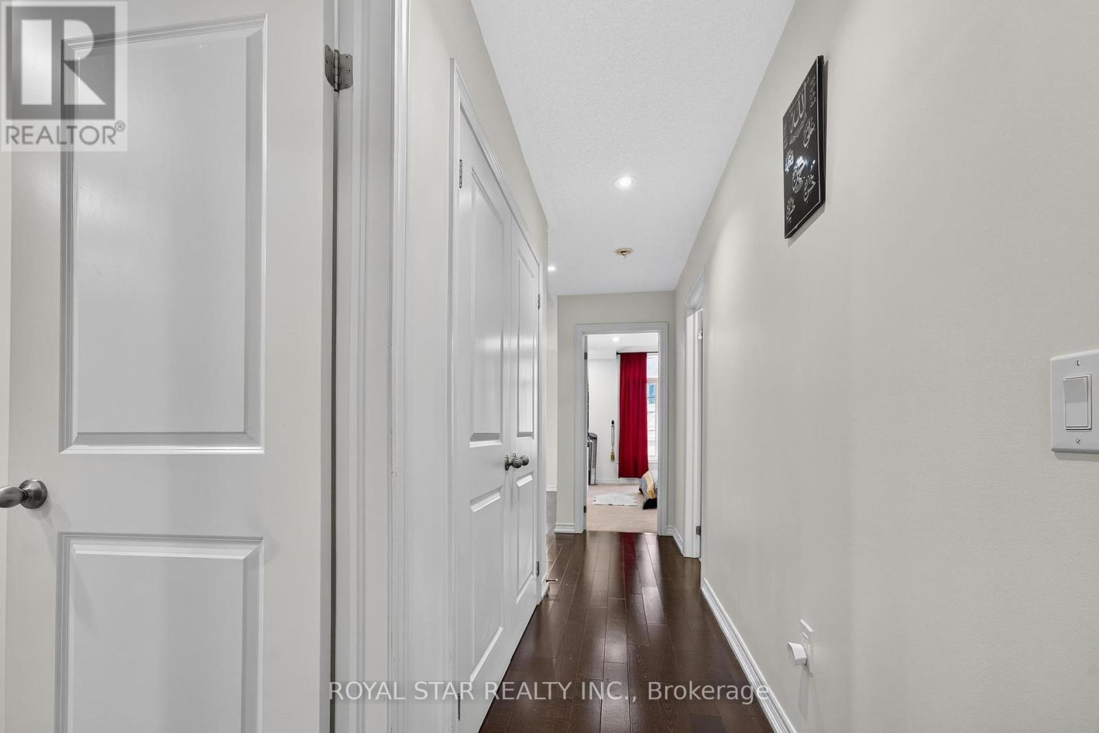 Photo 46 of 61 Aldersgate Drive, Brampton ON