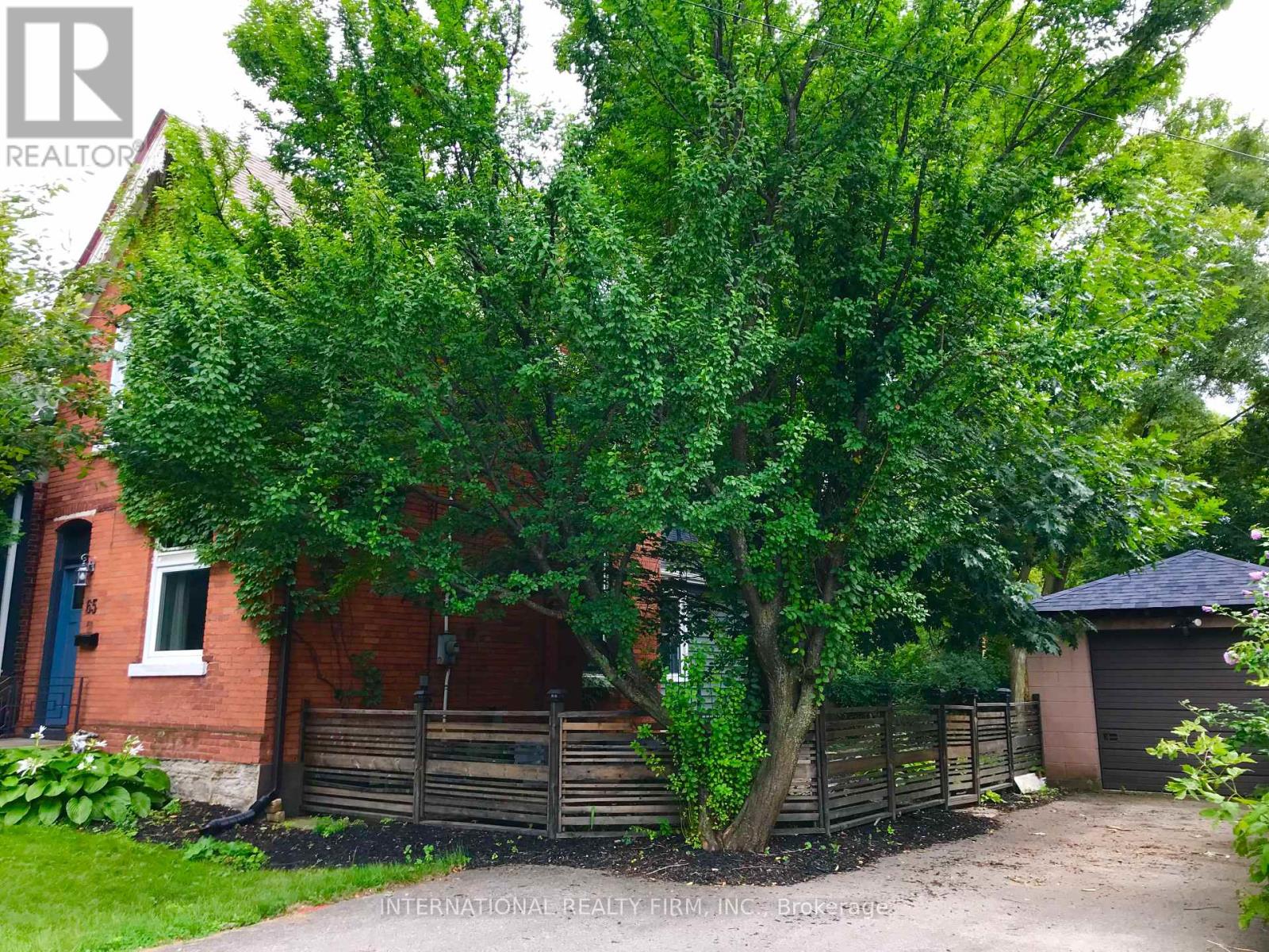 Photo 4 of 65 Canada Street, Hamilton ON