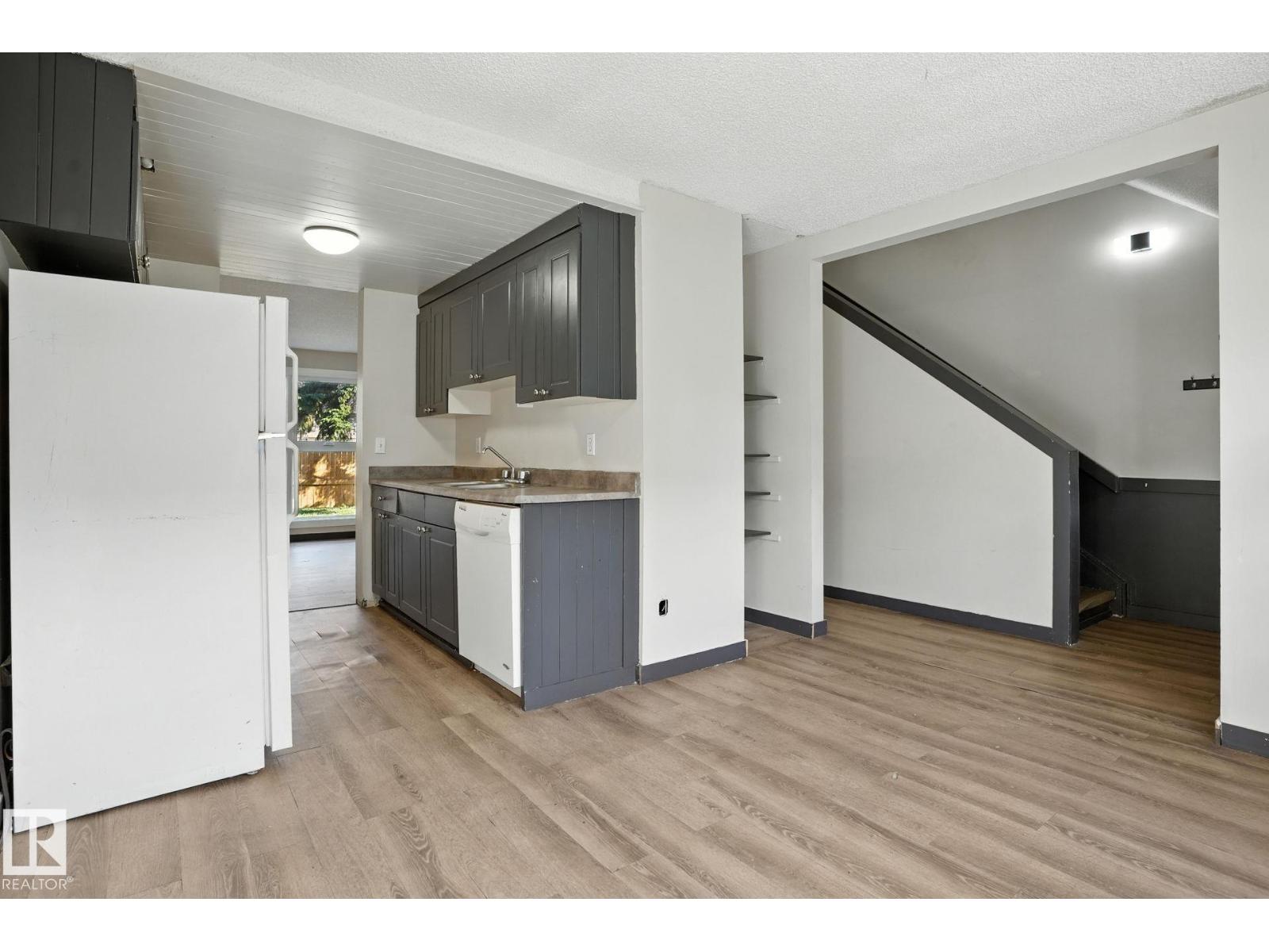 Photo 8 of 260 3307 116 A Av Nw, Edmonton AB