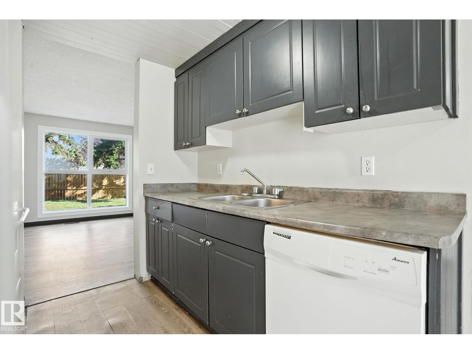 Photo 5 of 260 3307 116 A Av Nw, Edmonton AB