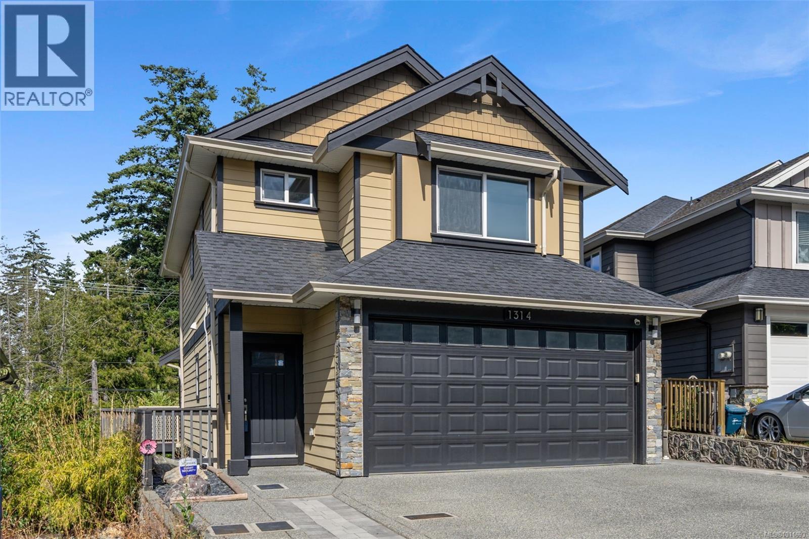 Photo 1 of 1314 Bombardier Cres, Langford BC