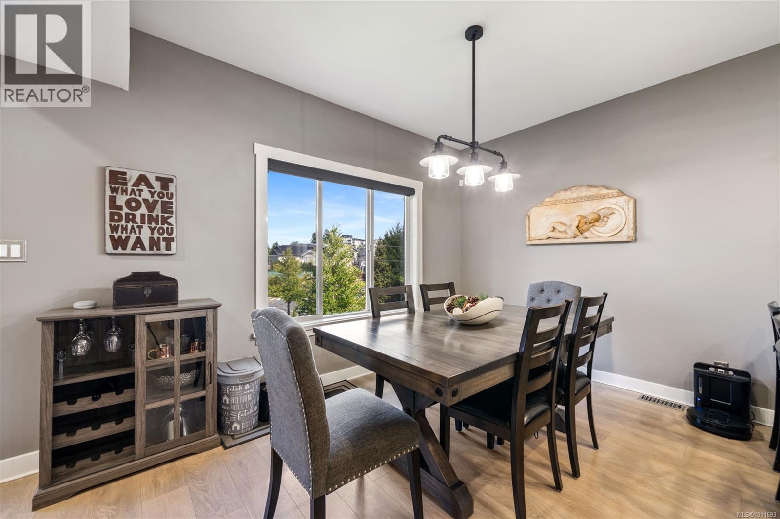 Photo 6 of 1314 Bombardier Cres, Langford BC