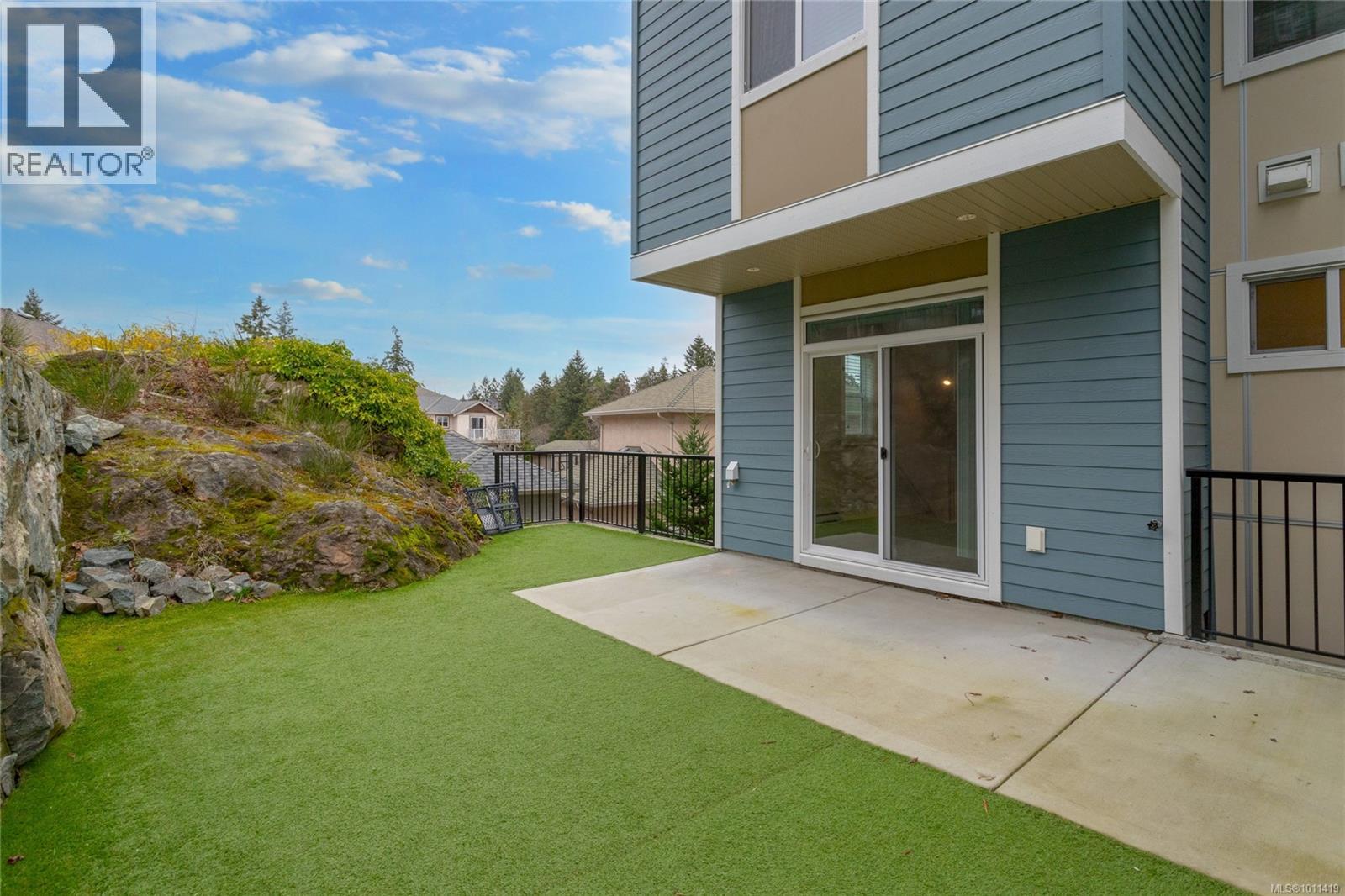 Photo 34 of 629 Selwyn Close, Langford BC