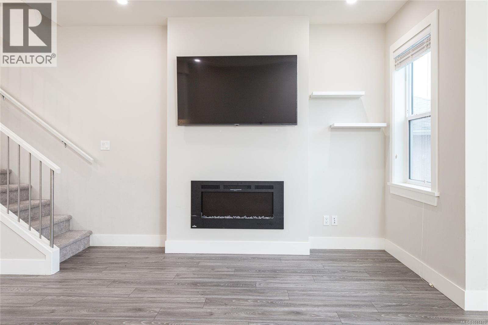 Photo 9 of 629 Selwyn Close, Langford BC