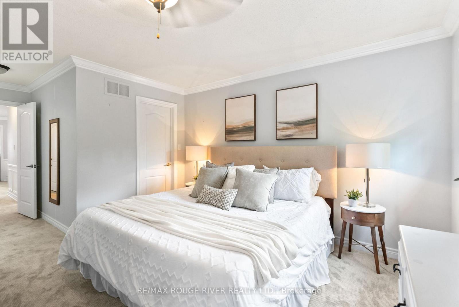 Photo 23 of 53 Cranborne Crescent, Whitby ON