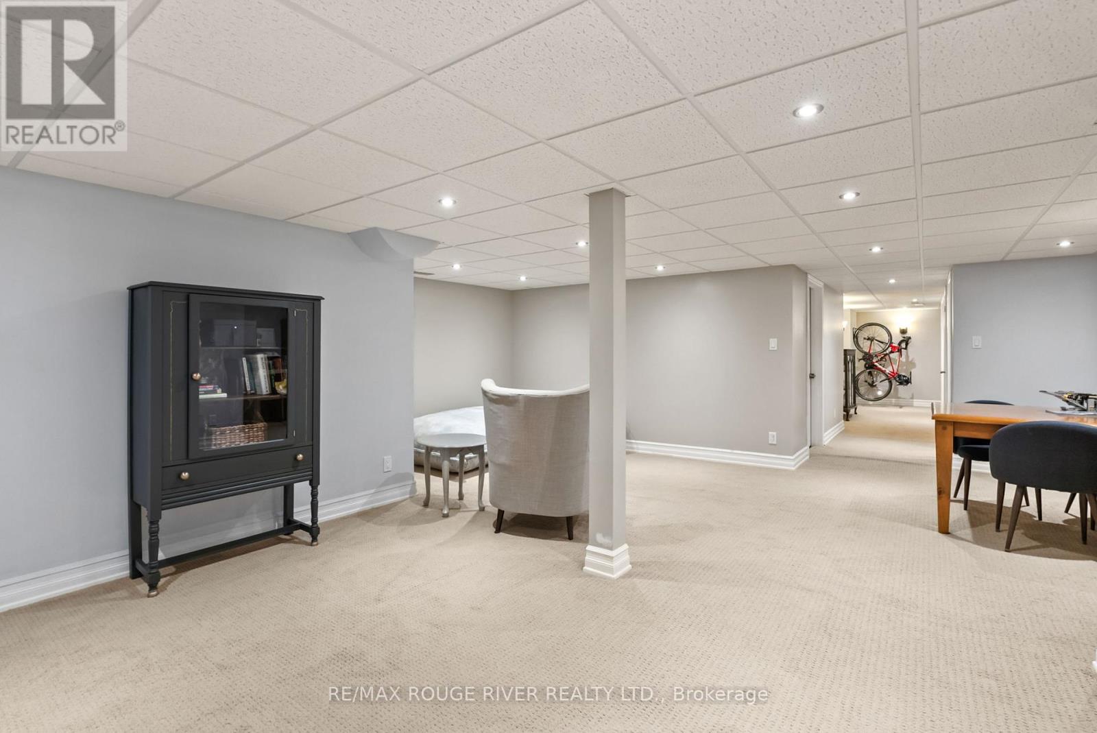 Photo 38 of 53 Cranborne Crescent, Whitby ON
