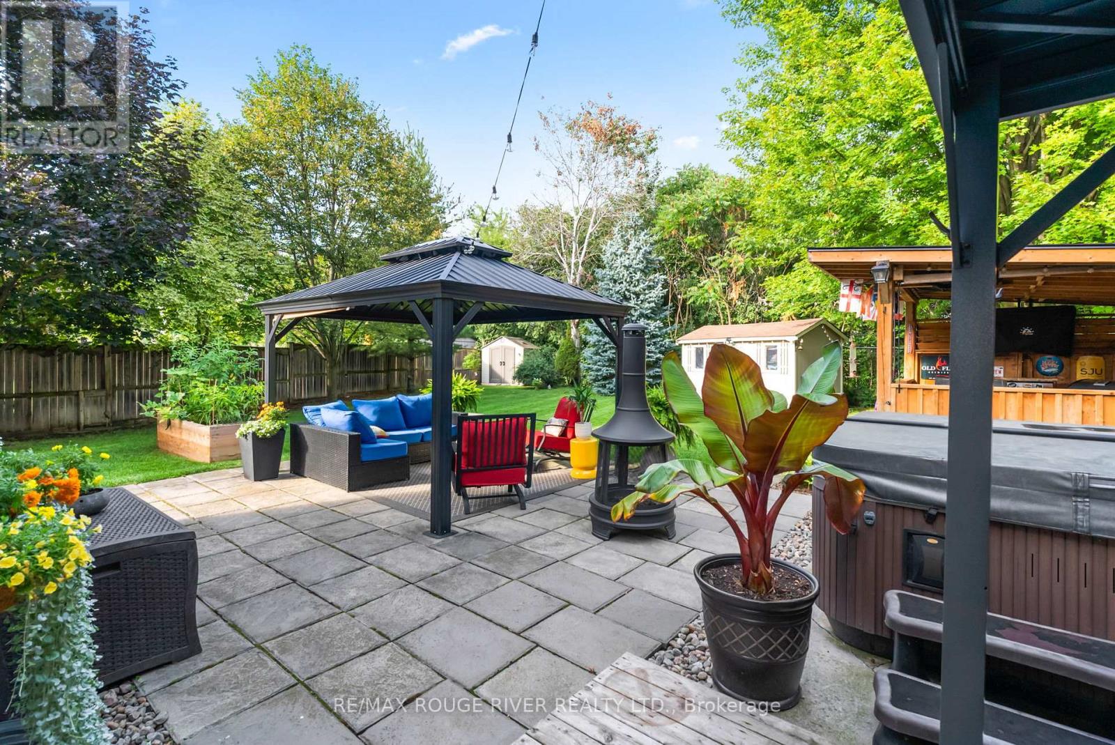 Photo 44 of 53 Cranborne Crescent, Whitby ON