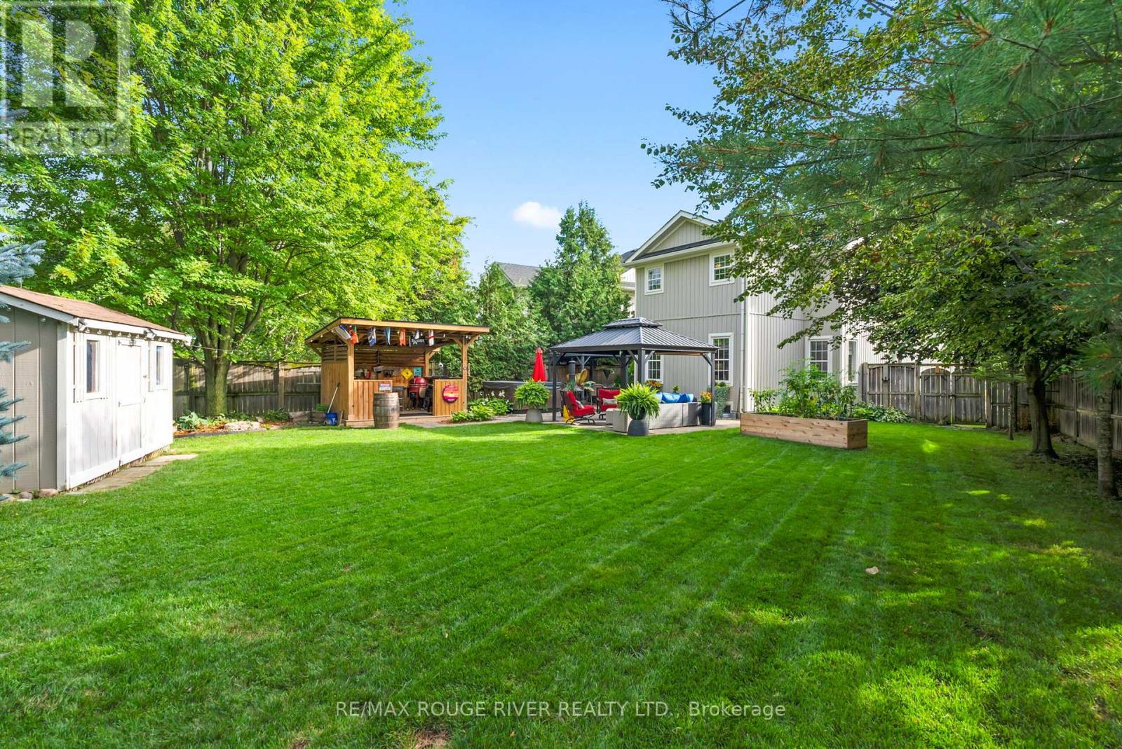 Photo 50 of 53 Cranborne Crescent, Whitby ON