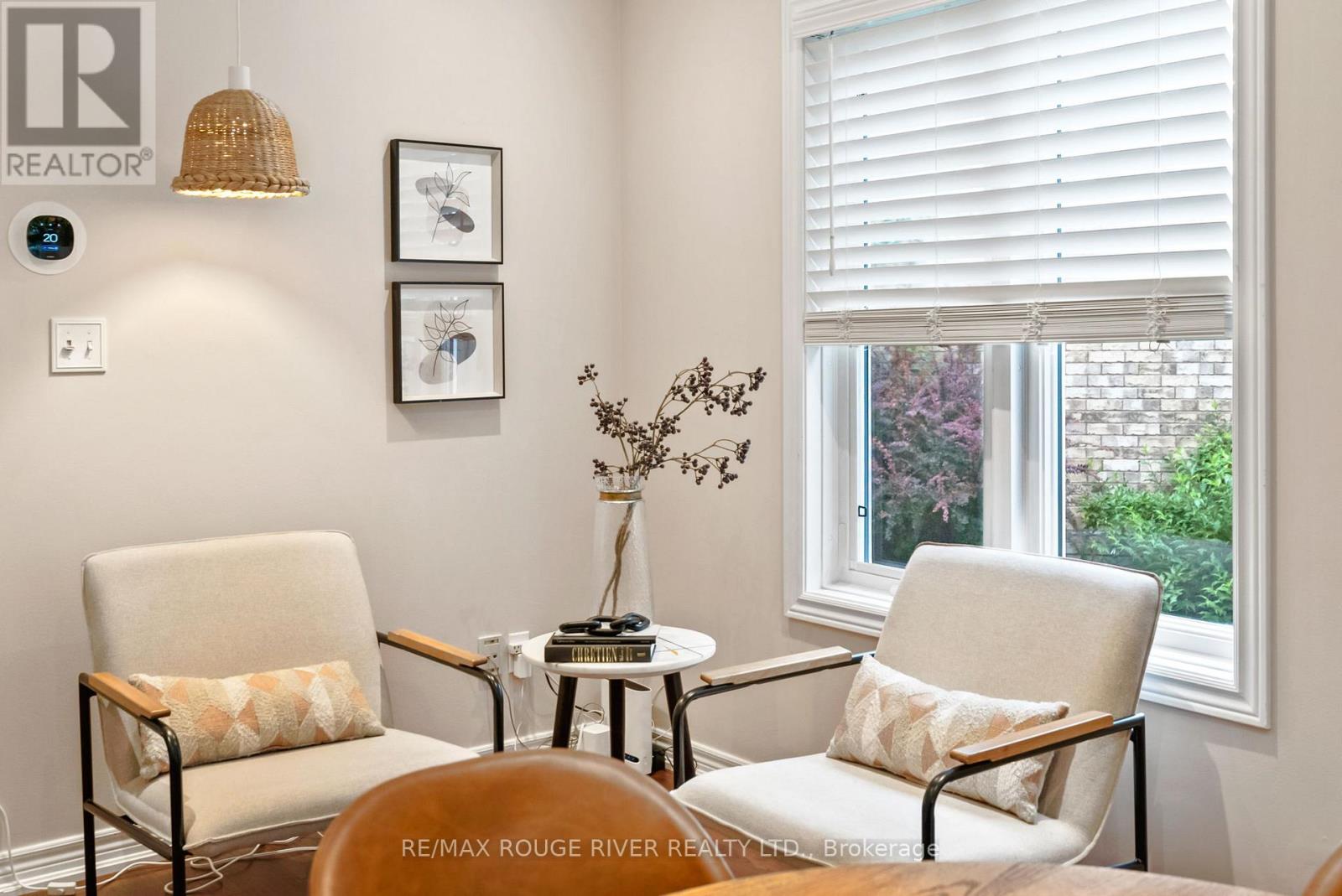 Photo 7 of 53 Cranborne Crescent, Whitby ON