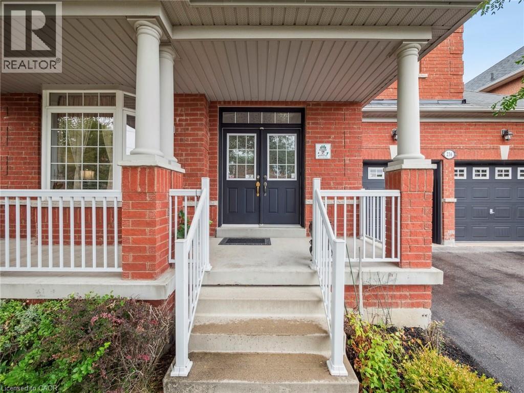 Photo 5 of 236 St Urbain Drive, Vaughan ON