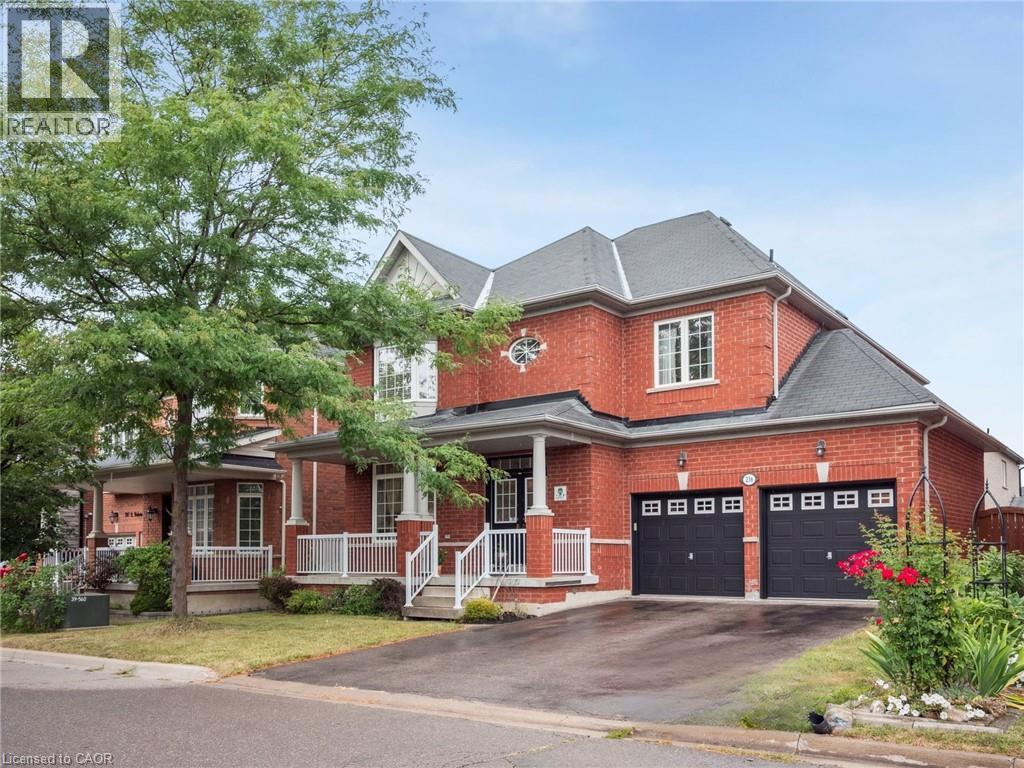 Photo 4 of 236 St Urbain Drive, Vaughan ON