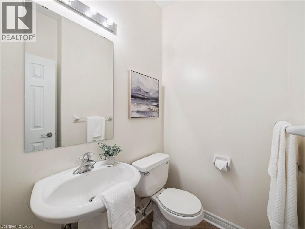 Photo 31 of 236 St Urbain Drive, Vaughan ON