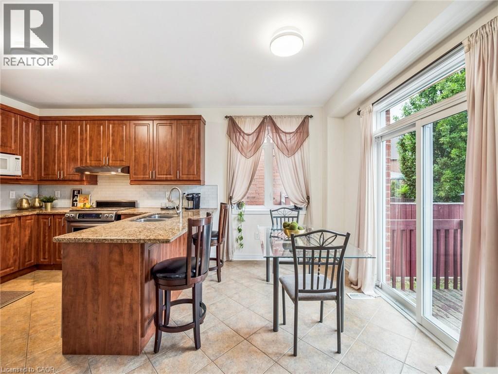 Photo 25 of 236 St Urbain Drive, Vaughan ON