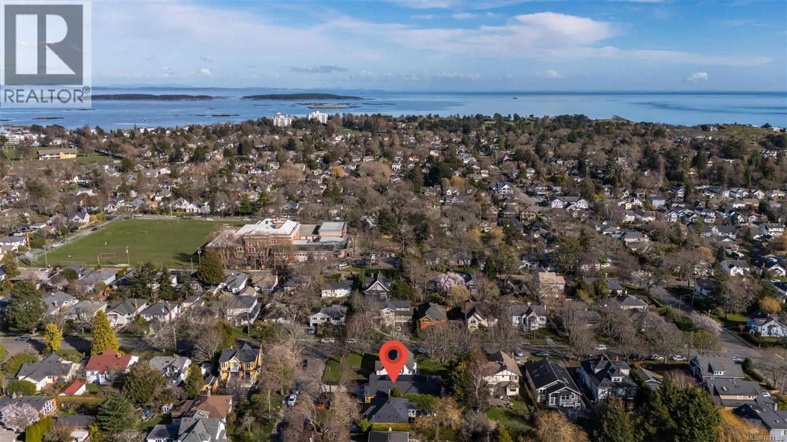 Photo 49 of 2189 Beaverbrooke St, Oak Bay BC