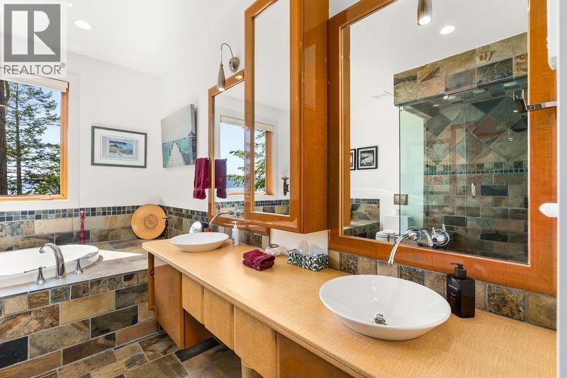 13543 SAKINAW DRIVE, Garden Bay