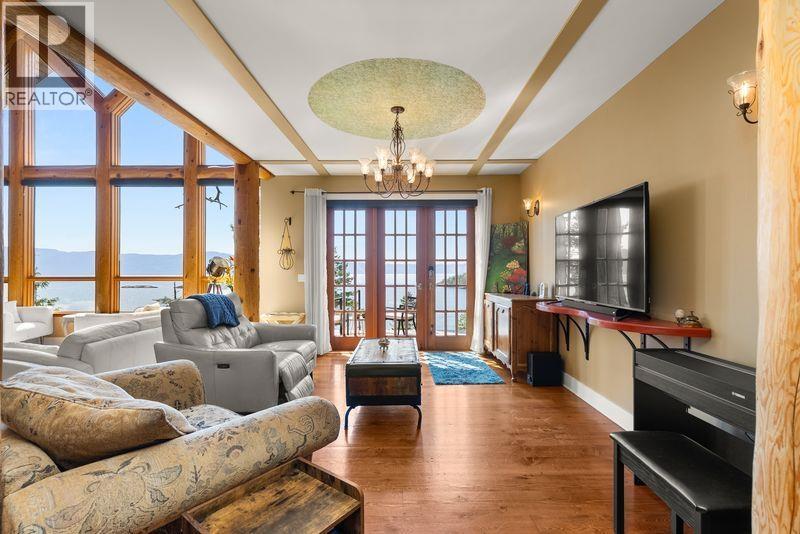 13543 SAKINAW DRIVE, Garden Bay