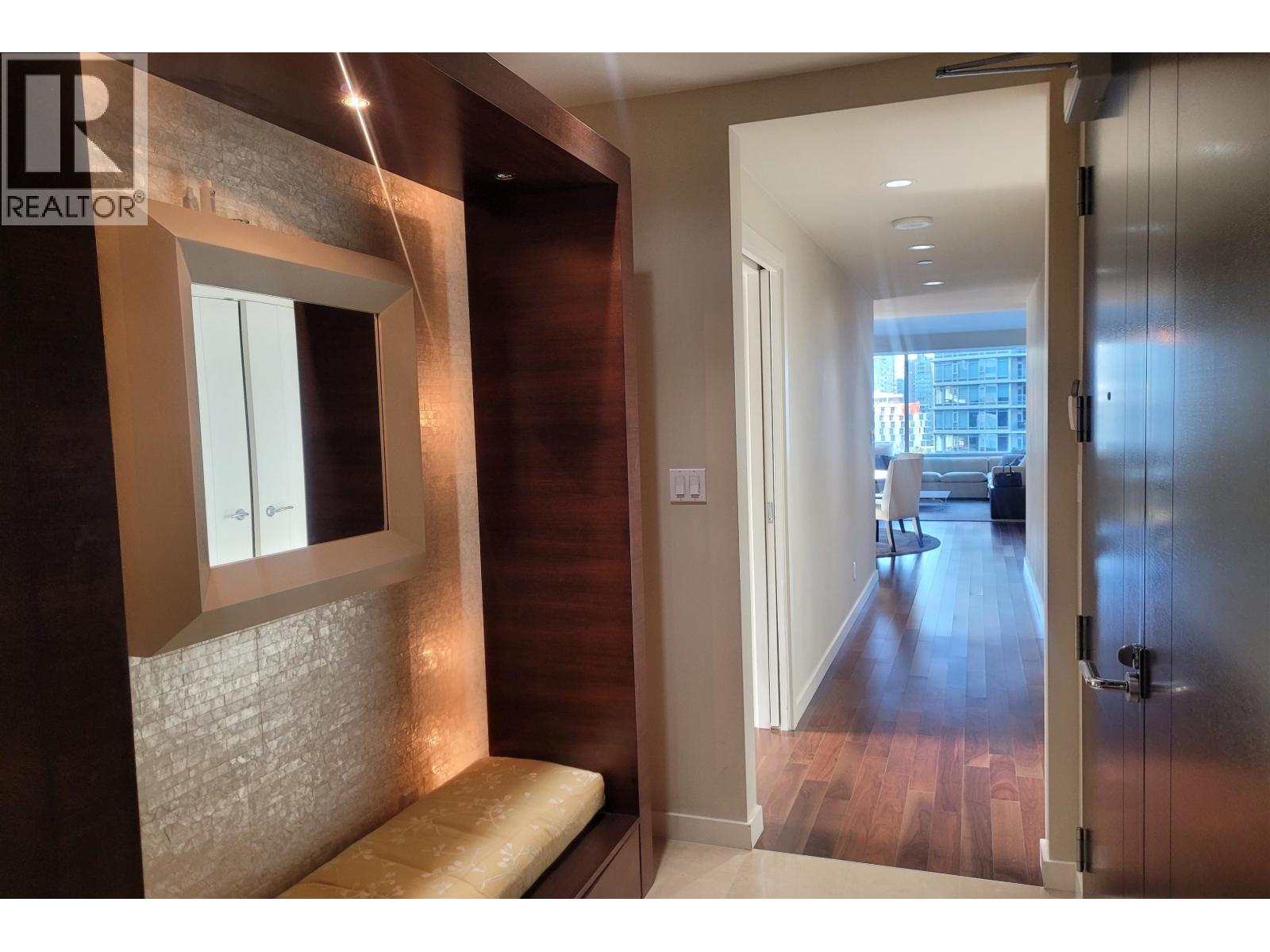 Photo 11 of 903 1169 W Cordova Street, Vancouver BC