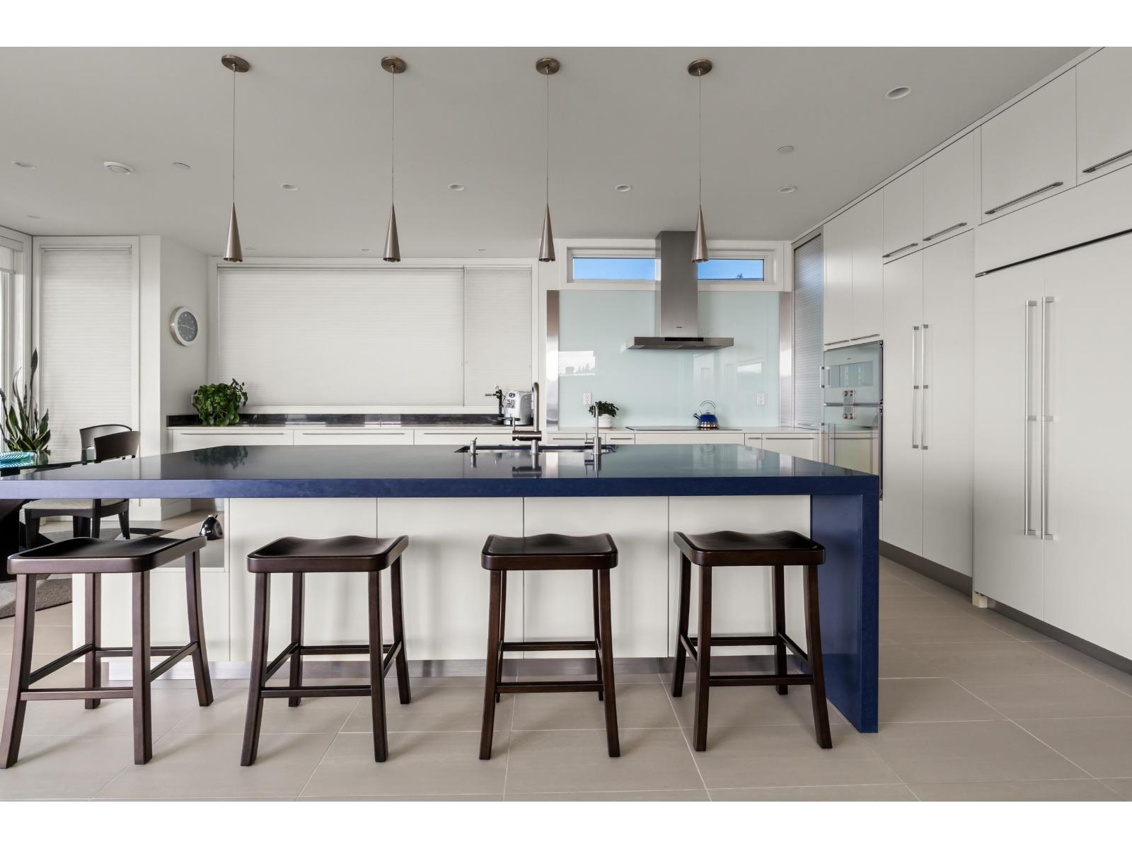 Photo 6 of 14501 Marine Drive, White Rock BC