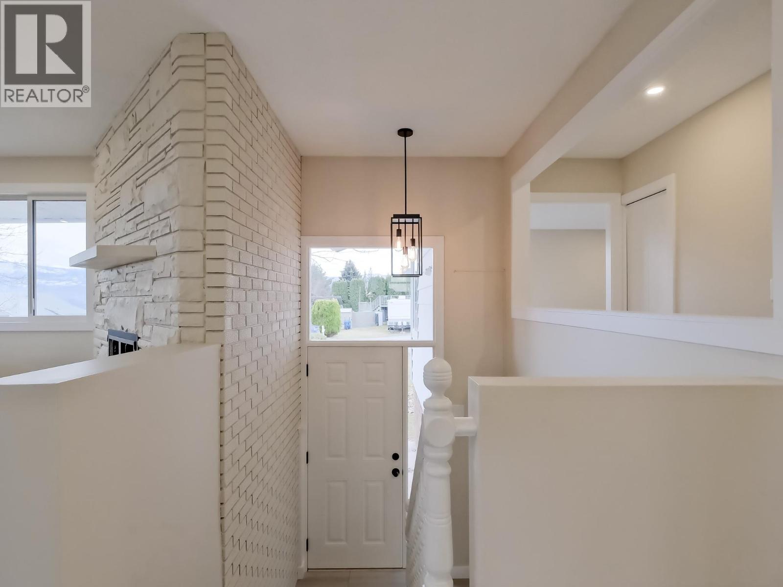 580 Kelview Road, West Kelowna