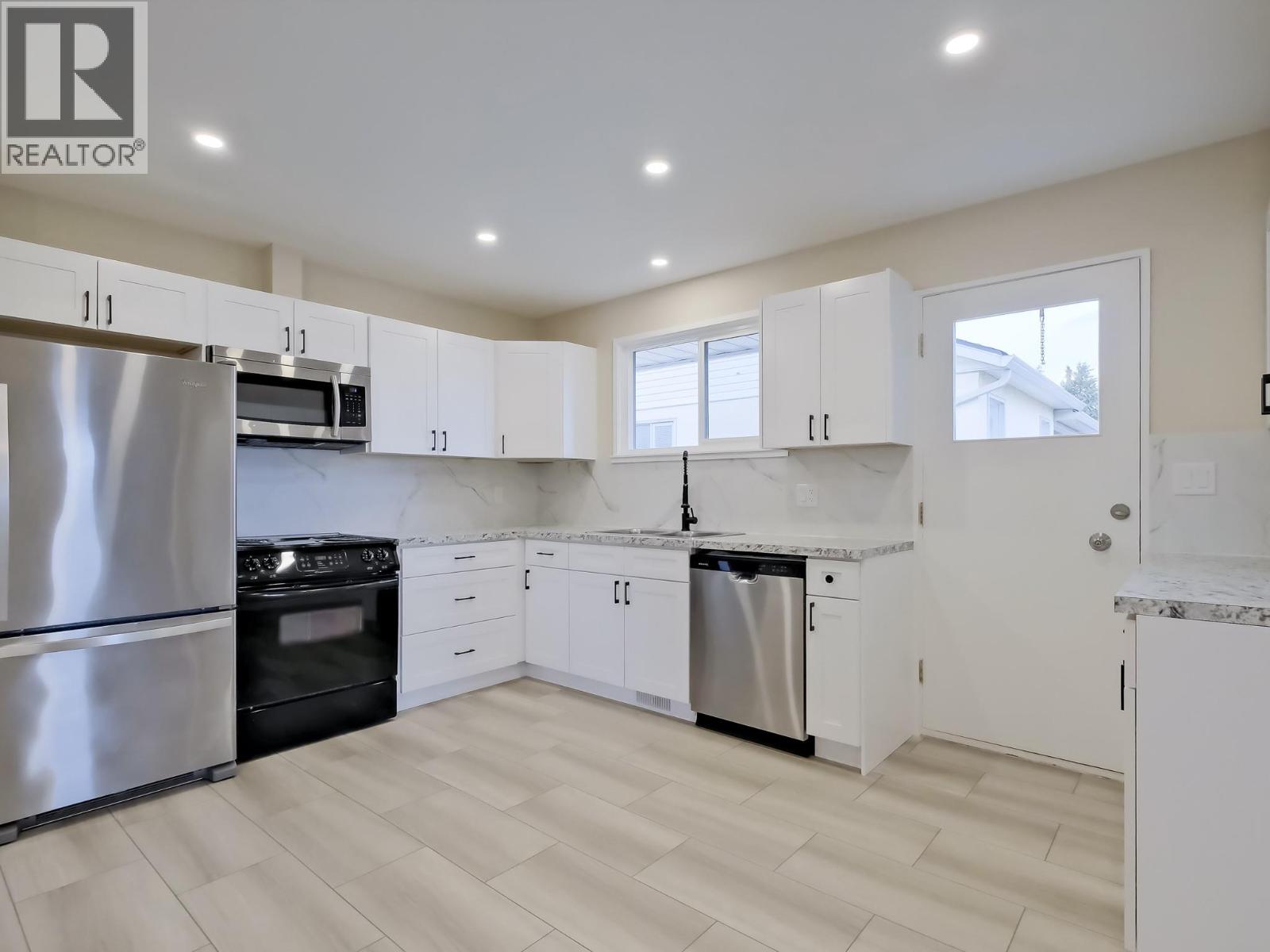  580 Kelview Road, West Kelowna