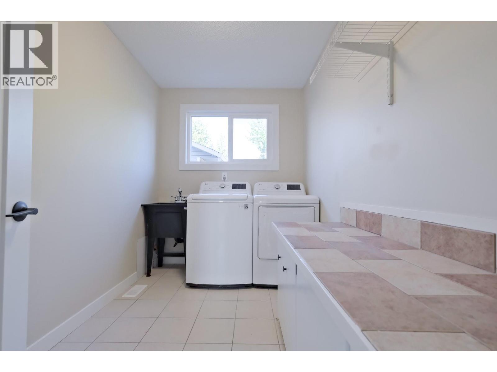  580 Kelview Road, West Kelowna
