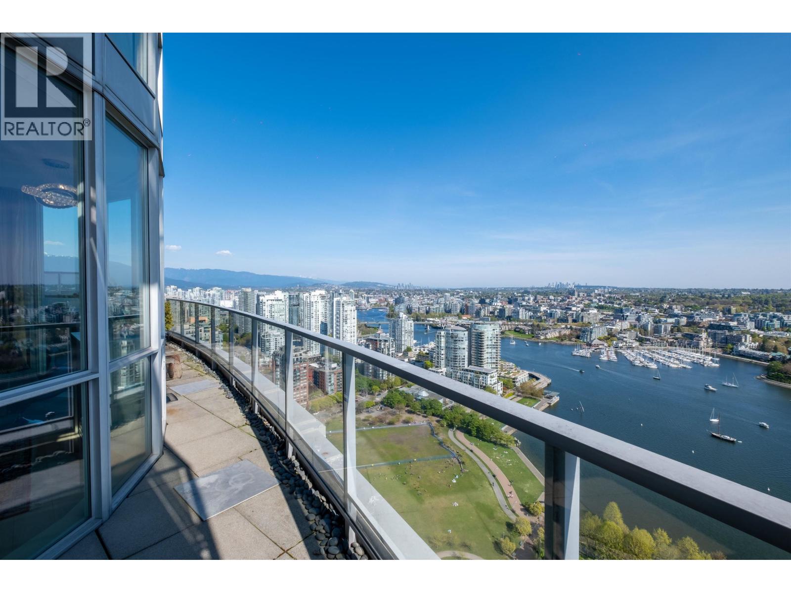 Photo 16 of 4201 1408 Strathmore Mews, Vancouver BC