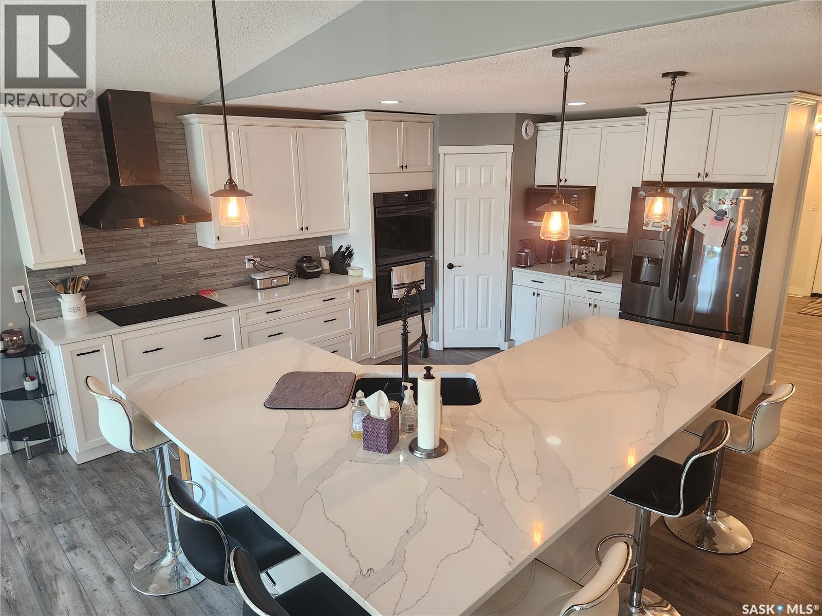 Photo 3 of 1608 101st Street, Tisdale SK