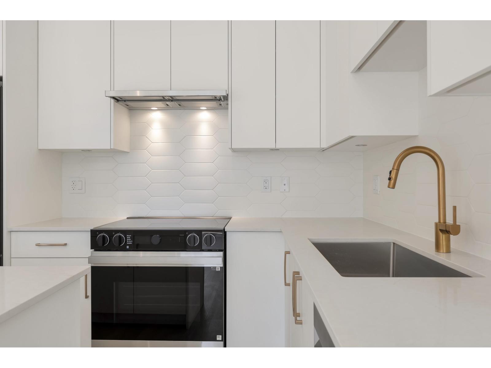 Photo 5 of 411 20286 72 B Avenue, Langley BC