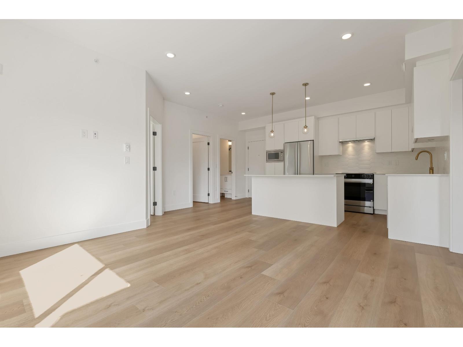 Photo 6 of 411 20286 72 B Avenue, Langley BC