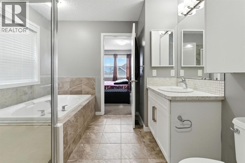Photo 12 of 313 Kings Heights Drive Se, Airdrie AB