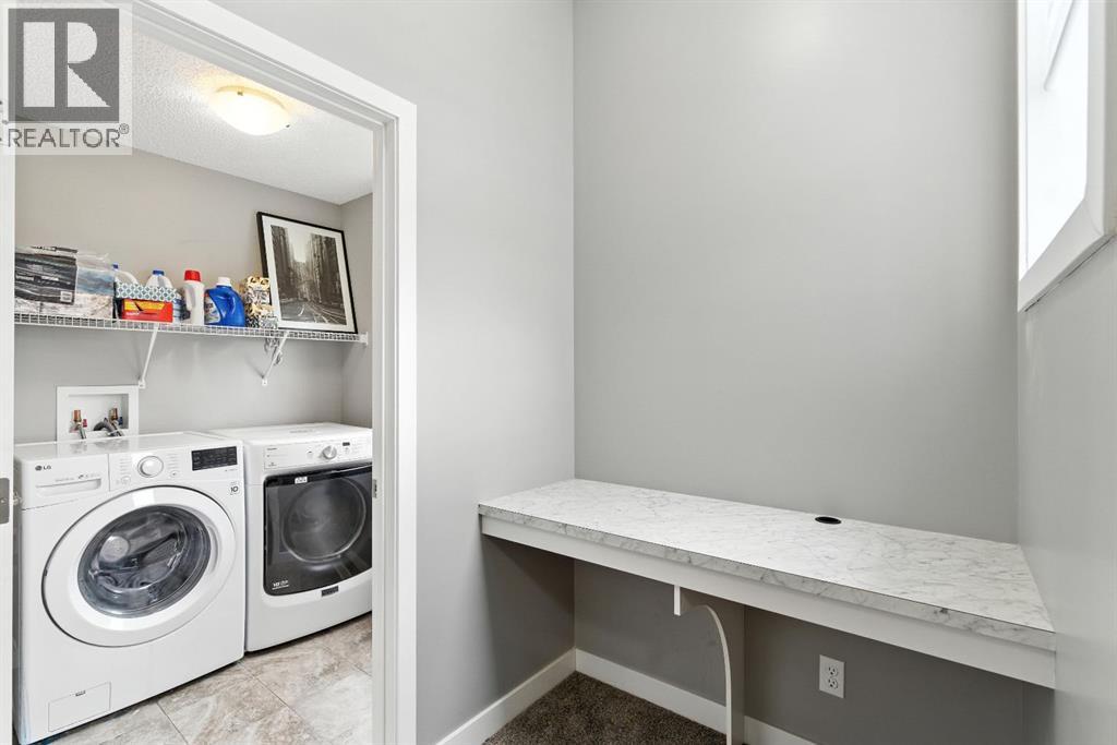 Photo 19 of 313 Kings Heights Drive Se, Airdrie AB